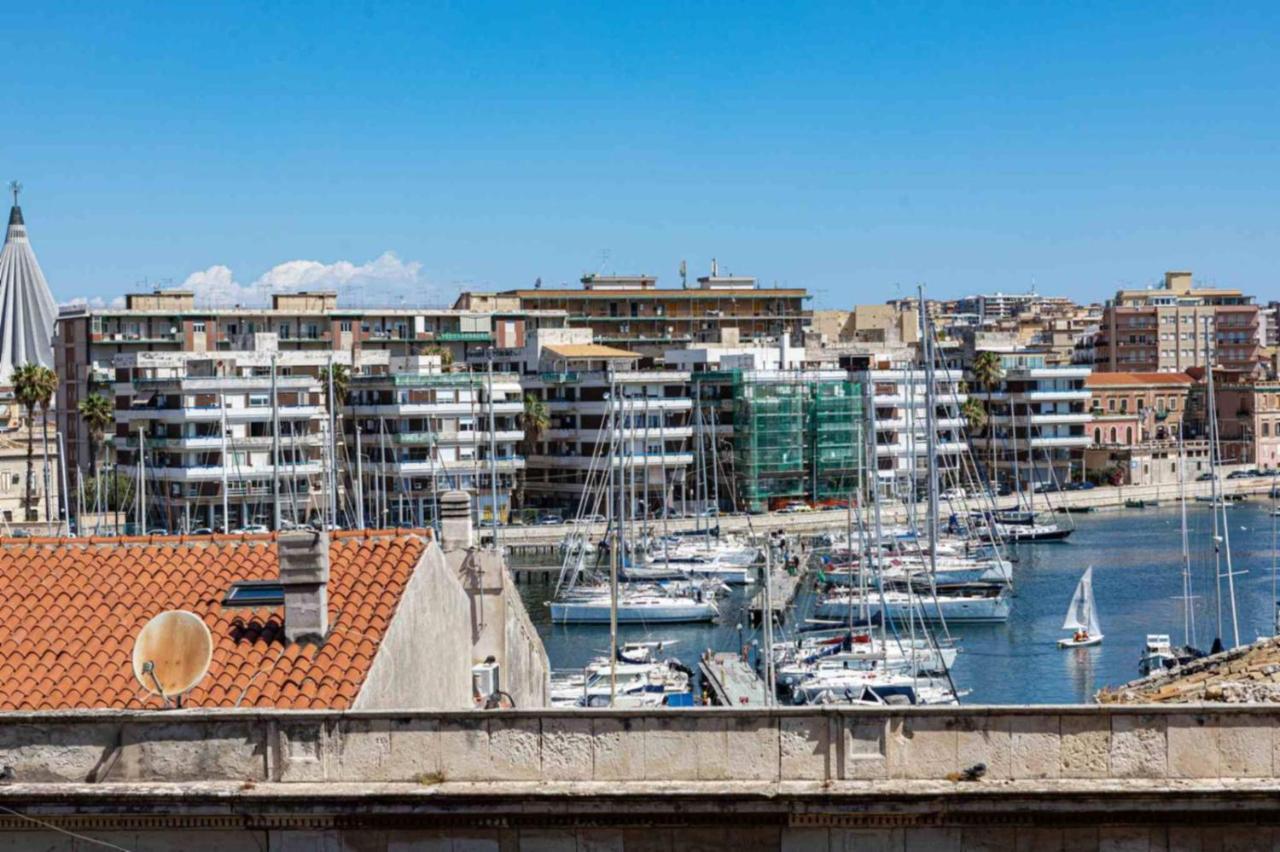 Ortigia Sunset Apartments Syrakus Exterior foto